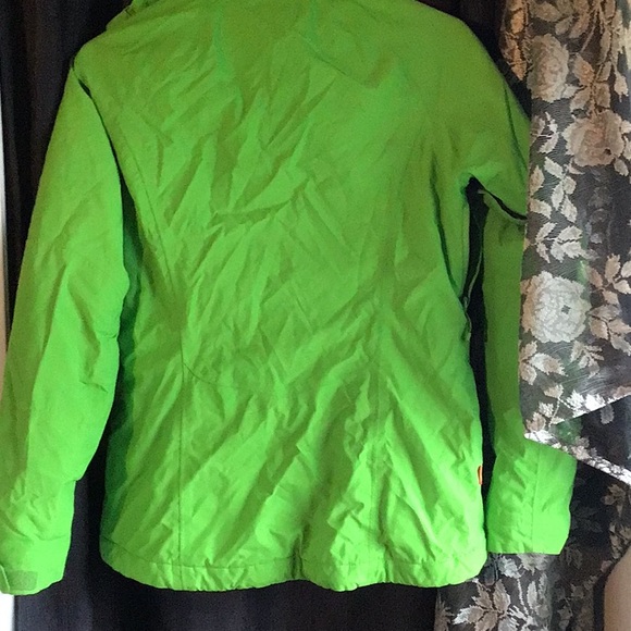 - Helly Hanson green HELLY TECH performance jacket with RECCO Technology - Picture 8 of 16